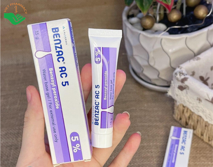 cach-dung-kem-tri-mun-benzac-ac-5 Cần rửa sạch mặt trước khi bôi Benzac AC 5