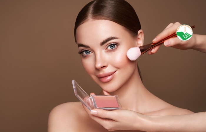 han-che-make-up-sau-khi-nan-mun Hạn chế makeup để làn da không bị bí, và viêm nhiễm