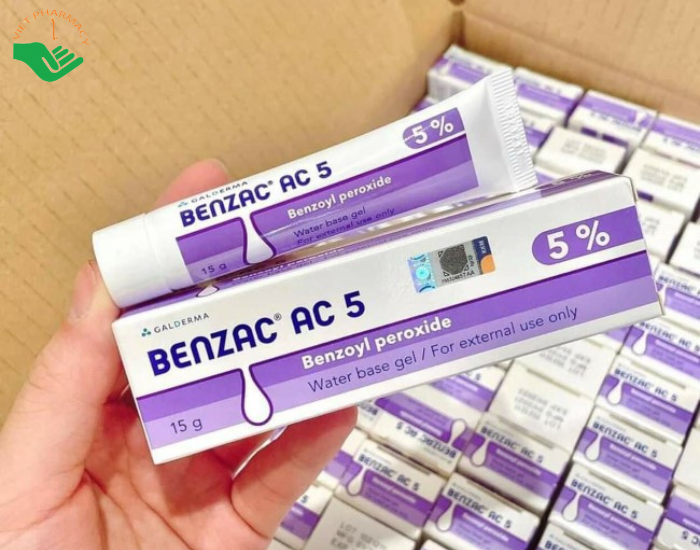 kem-tri-mun-benzac-ac-5-co-tac-dung-gi Benzac AC 5% có tác dụng tiêu diệt vi khuẩn gây mụn và làm khô nhân mụn