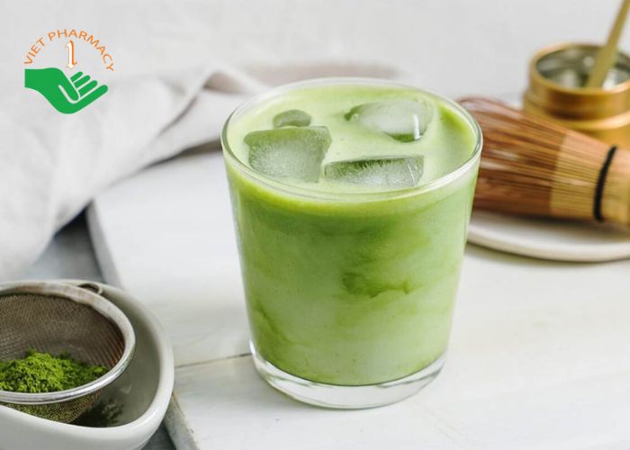 Uống matcha latte vào buổi sáng giúp tăng cường trao đổi chất