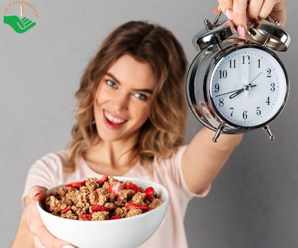 Những lưu ý quan trọng khi áp dụng chế độ ăn 2 bữa 1 ngày