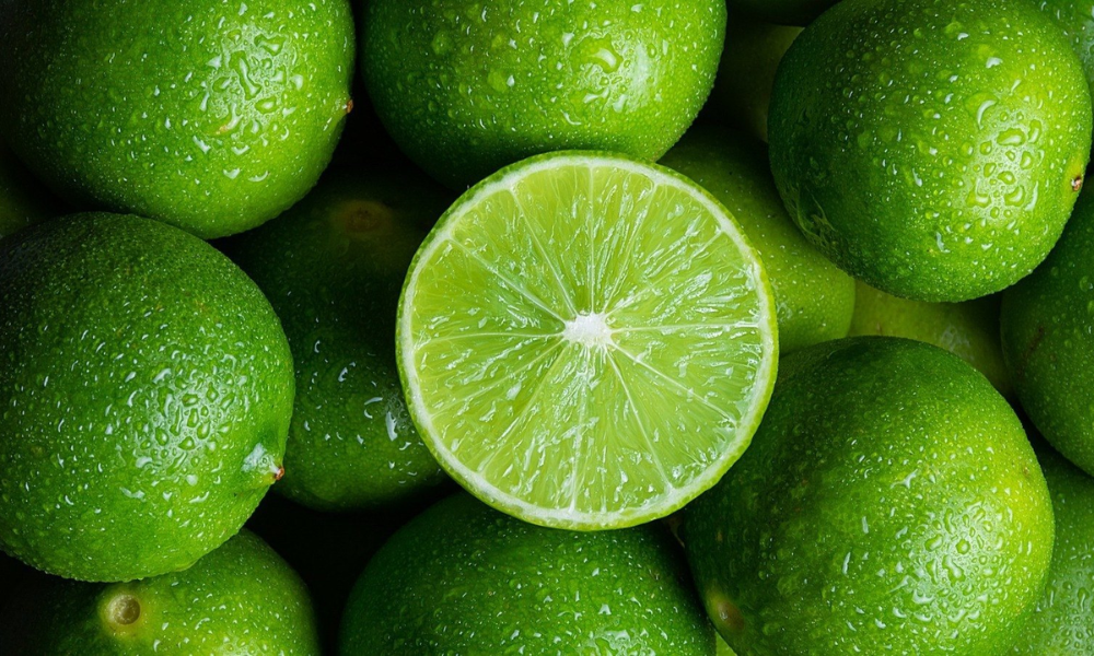 Người có men răng mỏng hoặc răng nhạy cảm nên cân nhắc bỏ qua phương pháp này và chọn các cách lành tính hơn.