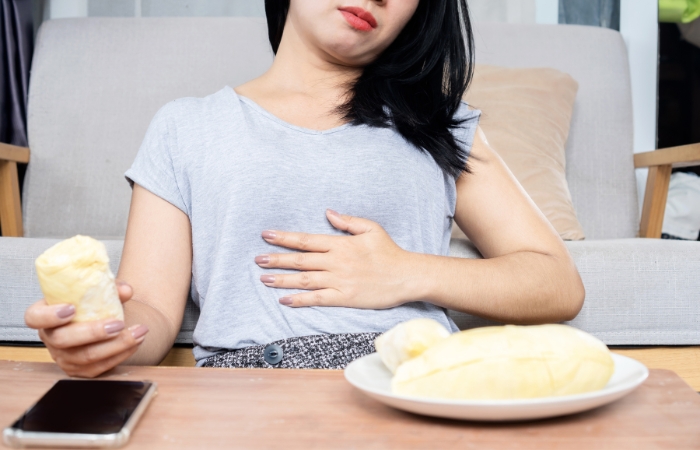 Ăn quá no sẽ làm bạn khó ngủ