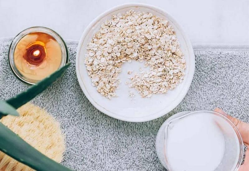 Hỗn hợp baking soda và bột yến mạch giúp làm sáng da