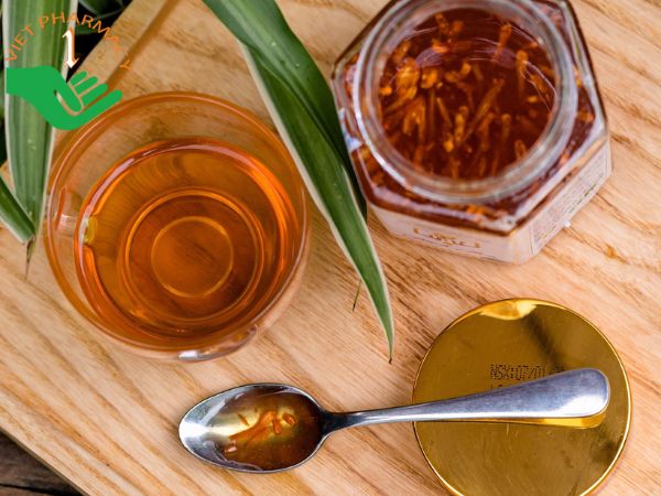 Trùng thảo ngâm mật ong vừa bổ tốt cho sức khỏe lại giữ nguyên được dưỡng chất