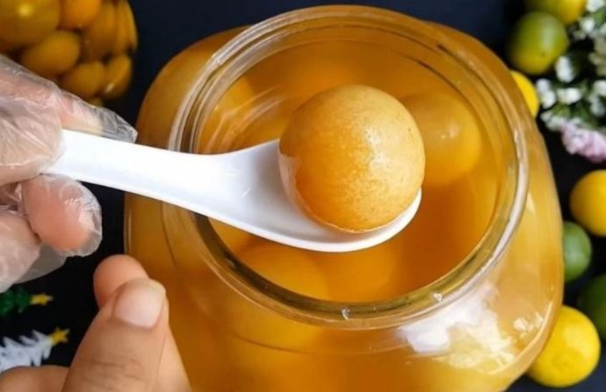 Nước chanh muối giúp kích thích tiêu hóa và giảm cơn khó chịu