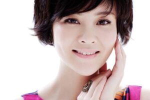cach-tri-mun-hieu-qua-nhat-voi-chanh-va-mat-ong-4