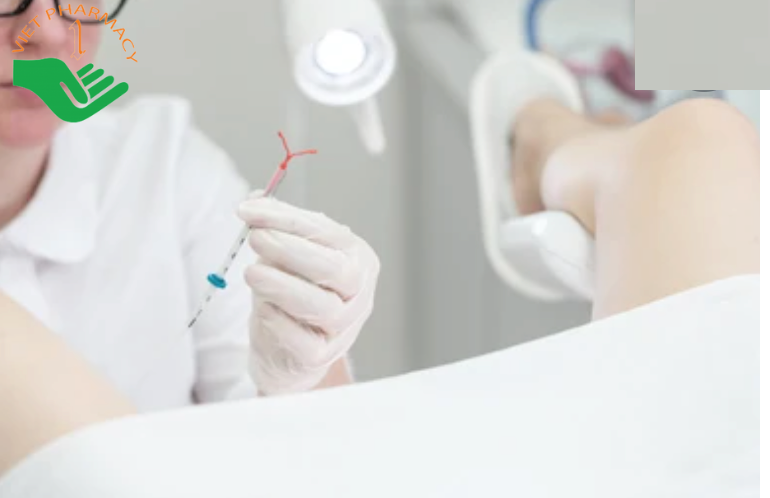 Khi có dấu hiệu tuột vòng tránh thai nên tới cơ sở y tế để thăm khám