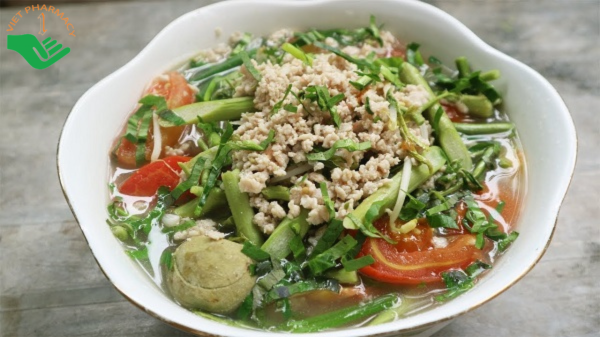 Canh sấu thịt băm rau rút