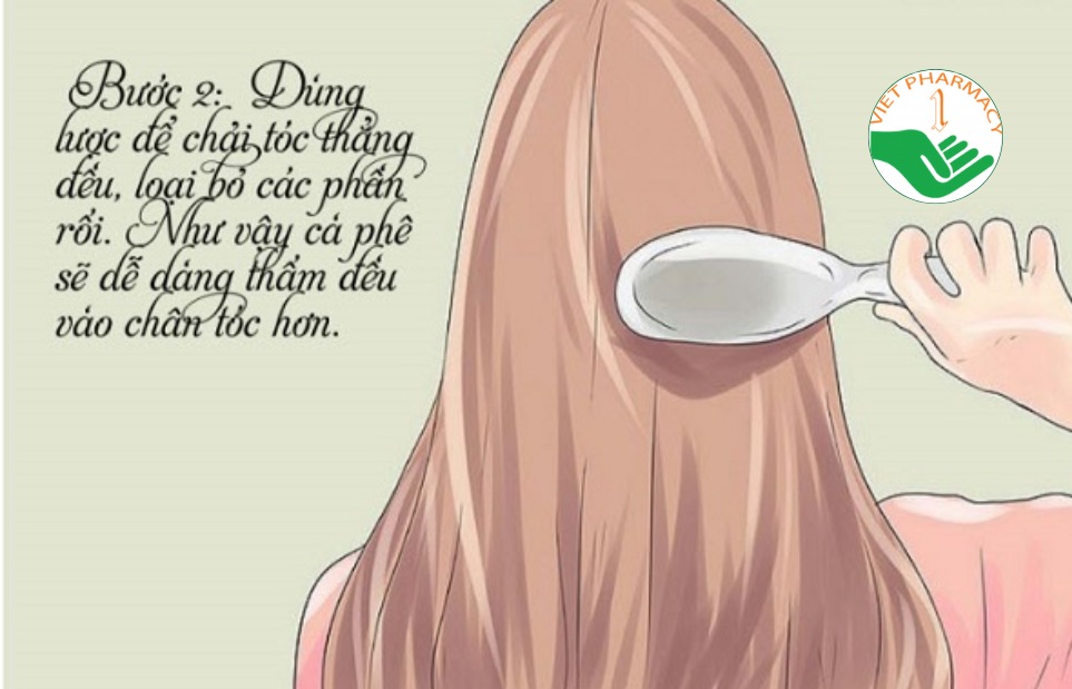 Chải dầu lên tóc cho tóc thẳng chuẩn bị nhuộm