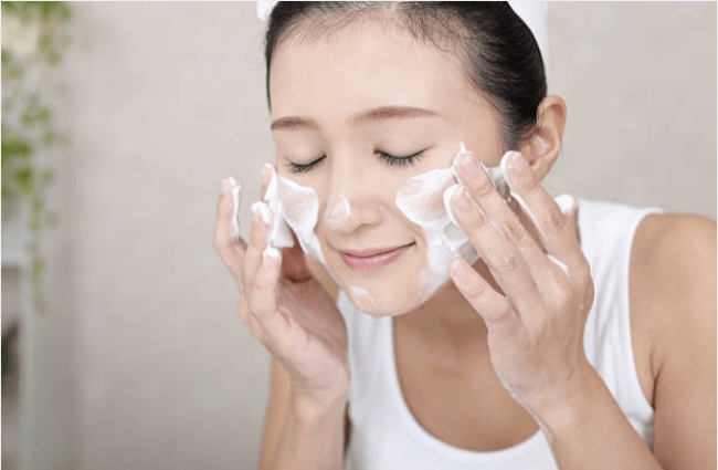 Chăm sóc da mụn tại nhà hiệu quả