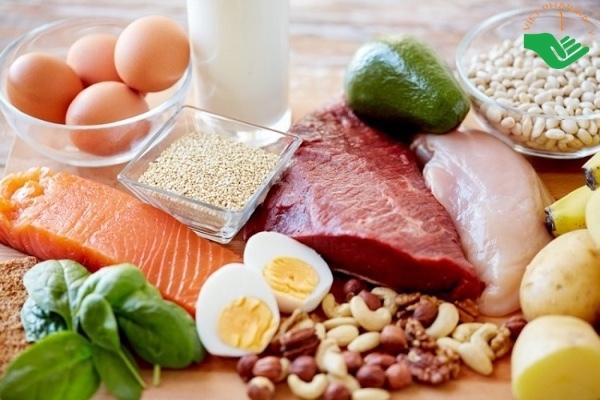 Tạo chế độ ăn uống khoa học và cân bằng dinh dưỡng sau sinh