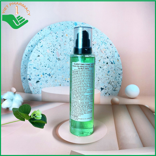 Nước hoa hồng Jean D'Arcel Clarifying Tonic dành cho da dầu mụn.