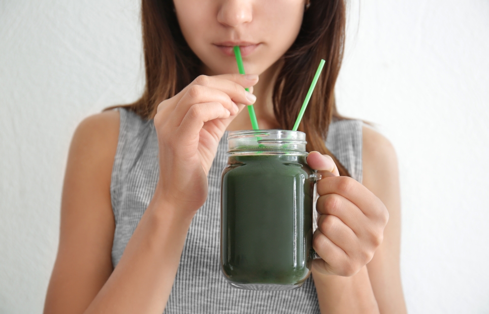 Có thể uống tảo xoắn Spirulina thường xuyên