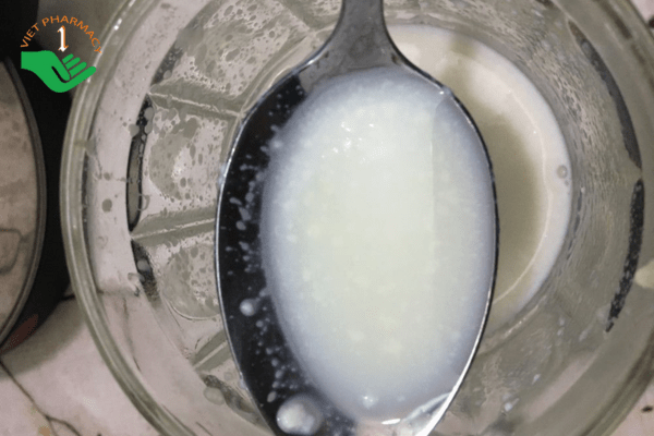 Dấu hiệu của sữa bị hỏng