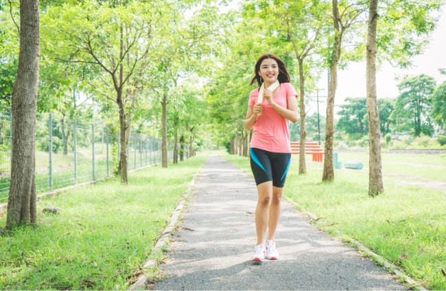 Đi bộ giúp cải thiện vóc dáng và tốt cho sức khỏe