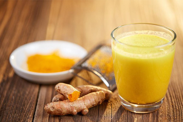 Curcumin trong tinh bột nghệ, giúp gan chống lại gốc tự do gây hại