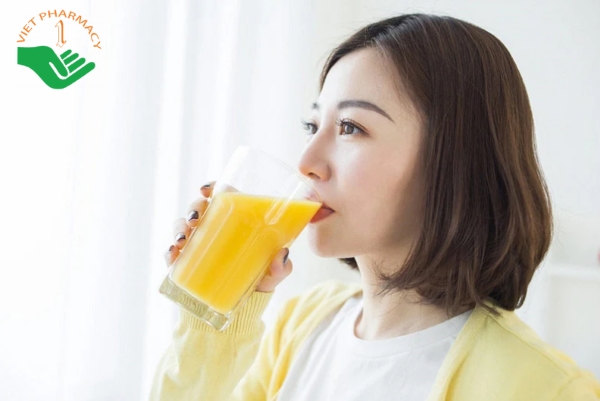 Uống 1 cốc nước nghệ mỗi sáng để hỗ trợ giải độc gan