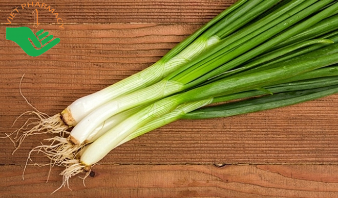 Hành lá giàu vitamin K