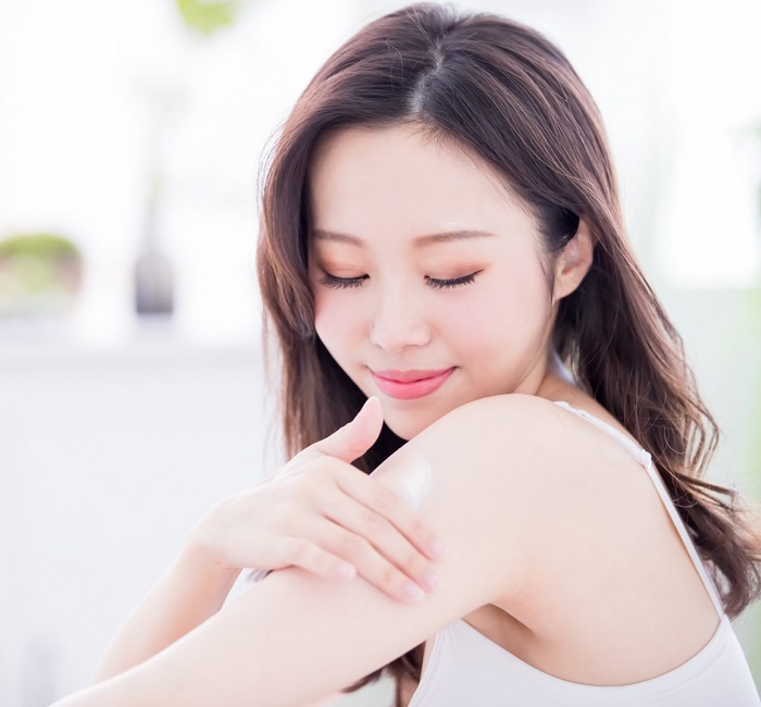 Kem body trắng da giúp giảm mức độ melanin trong cơ thể