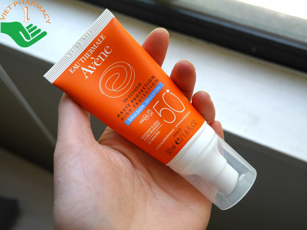 Kem chống nắng Avene Very High Protection Emulsion SPF50+