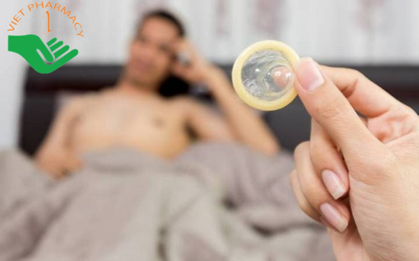 Dùng bao cao su giúp tăng thời gian quan hệ