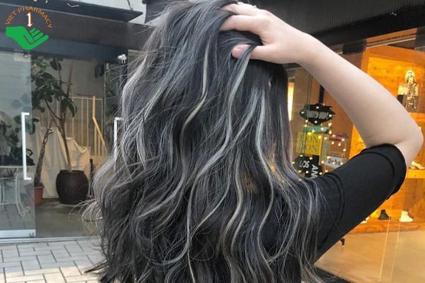 Màu nâu sáng khi móc light lên tóc nâu