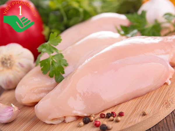 Ức gà có giá trị dinh dưỡng rất cao, tốt cho sức khỏe, giúp giảm cân, giữ dáng