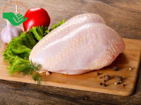 Ức gà còn góp phần hạn chế tình trạng loãng xương khi bước vào tuổi trung niên