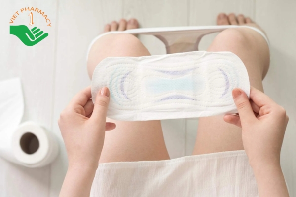 Một số loại băng vệ sinh khiến vùng kín bị kích ứng, ngứa, đỏ và sưng tấy