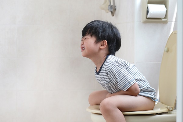Có nhiều nguyên nhân gây nên tình trạng táo bón ở trẻ