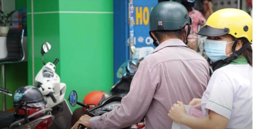 Khách hàng đặt thuốc giao tận nhà sẽ được nhận hàng nhanh chóng