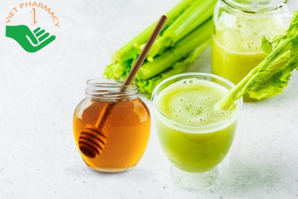 Nước ép cần tây, chanh và mật ong giảm cân