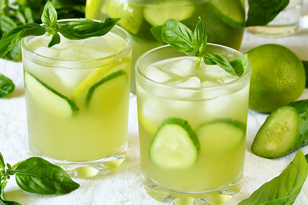Nước ép dưa chuột giúp giảm cảm giác thèm ăn và đốt cháy mỡ thừa