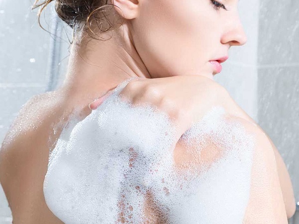 Review TOP 7 sữa tắm trắng da toàn thân tốt nhất hiện nay