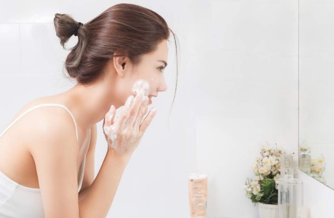 Ngăn ngừa mụn ẩn ngay từ đầu để có làn da trắng mịn hơn