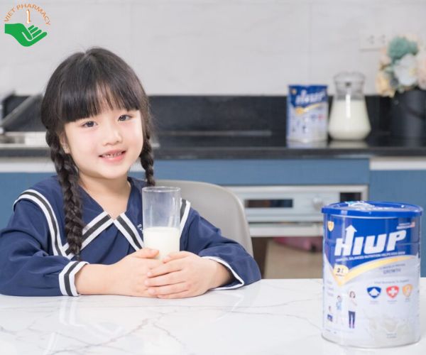 Những lưu ý khi cho trẻ dùng sữa Hiup