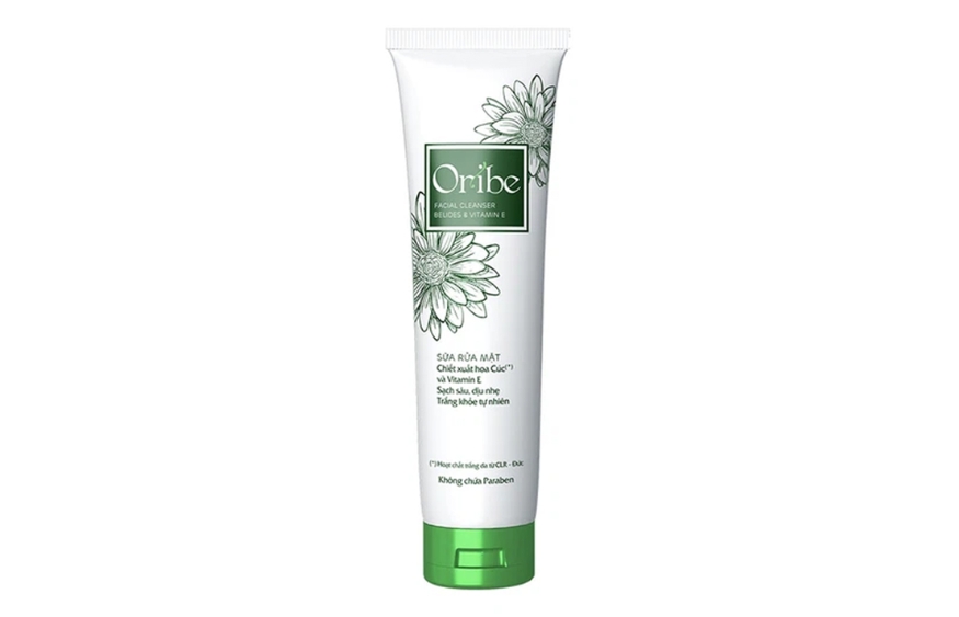 Sữa rửa mặt trắng da Oribe