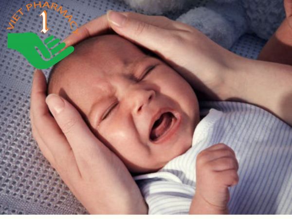 Lý giải được nguyên nhân tại sao trẻ sơ sinh ngủ hay rặn è è sẽ giúp mẹ thấy yên tâm