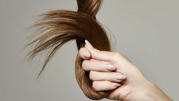 Giúp tóc chắc khỏe, giảm gãy rụng