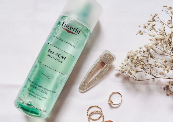 Toner Eucerin Acne Oil Control ProAcne Solution