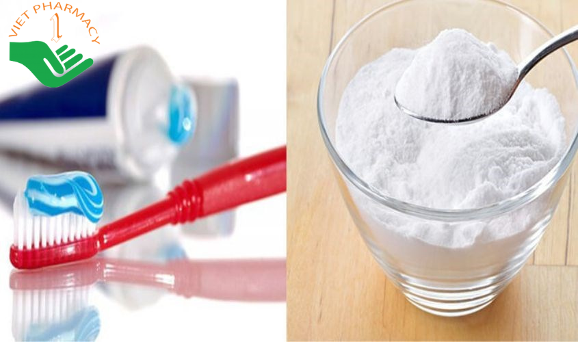 Trị hôi chân bằng kem đánh răng và bột gạo