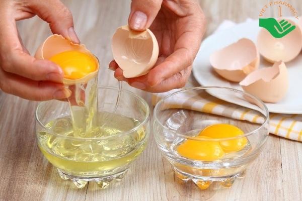 Trứng có khả năng chữa rụng tóc nhiều ở nữ