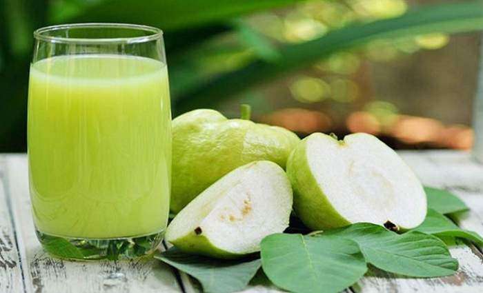 Nước ép ổi giàu vitamin C giúp người say tỉnh táo hơn