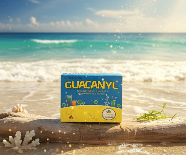 Dung dịch uống Guacanyl CPC1HN điều trị ho do hen phế quản, viêm phế quản, khí phế thũng (Hộp 4 vỉ x 5 ống)