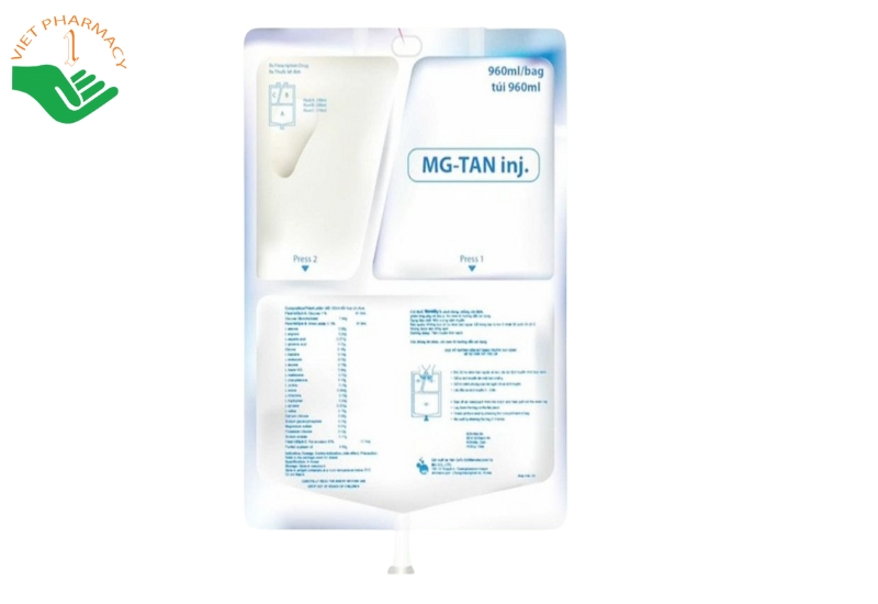 Dịch truyền MG-TAN 960ML cung cấp nước, chất điện giải, acid amin và calo cho cơ thể (Túi 960ml)