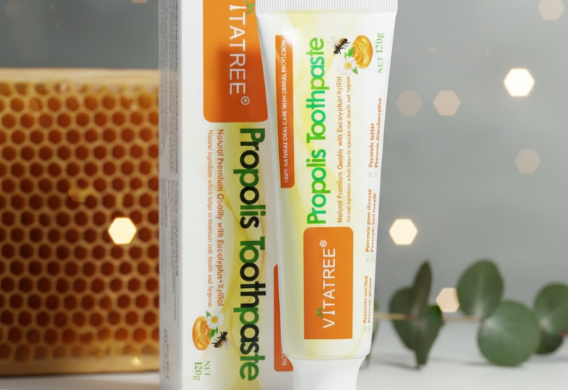 Kem đánh răng Vitatree Propolis Toothpaste (tuýp 120g)
