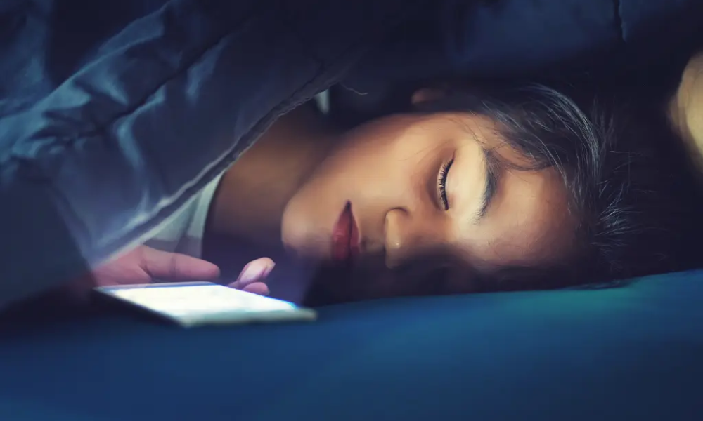 Cảnh báo: Làn da bạn đang "kêu cứu" sau mỗi lần tắt đèn đi ngủ.