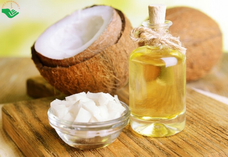 Dưỡng tóc bằng dầu dừa