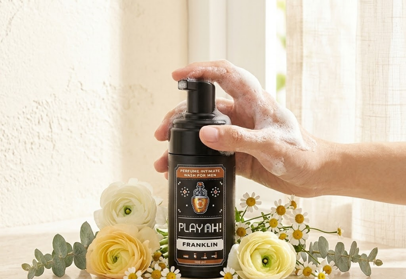 Bọt vệ sinh nam PlayAh Franklin làm sạch dịu nhẹ, khử mùi và cân bằng pH (Chai 100ml)